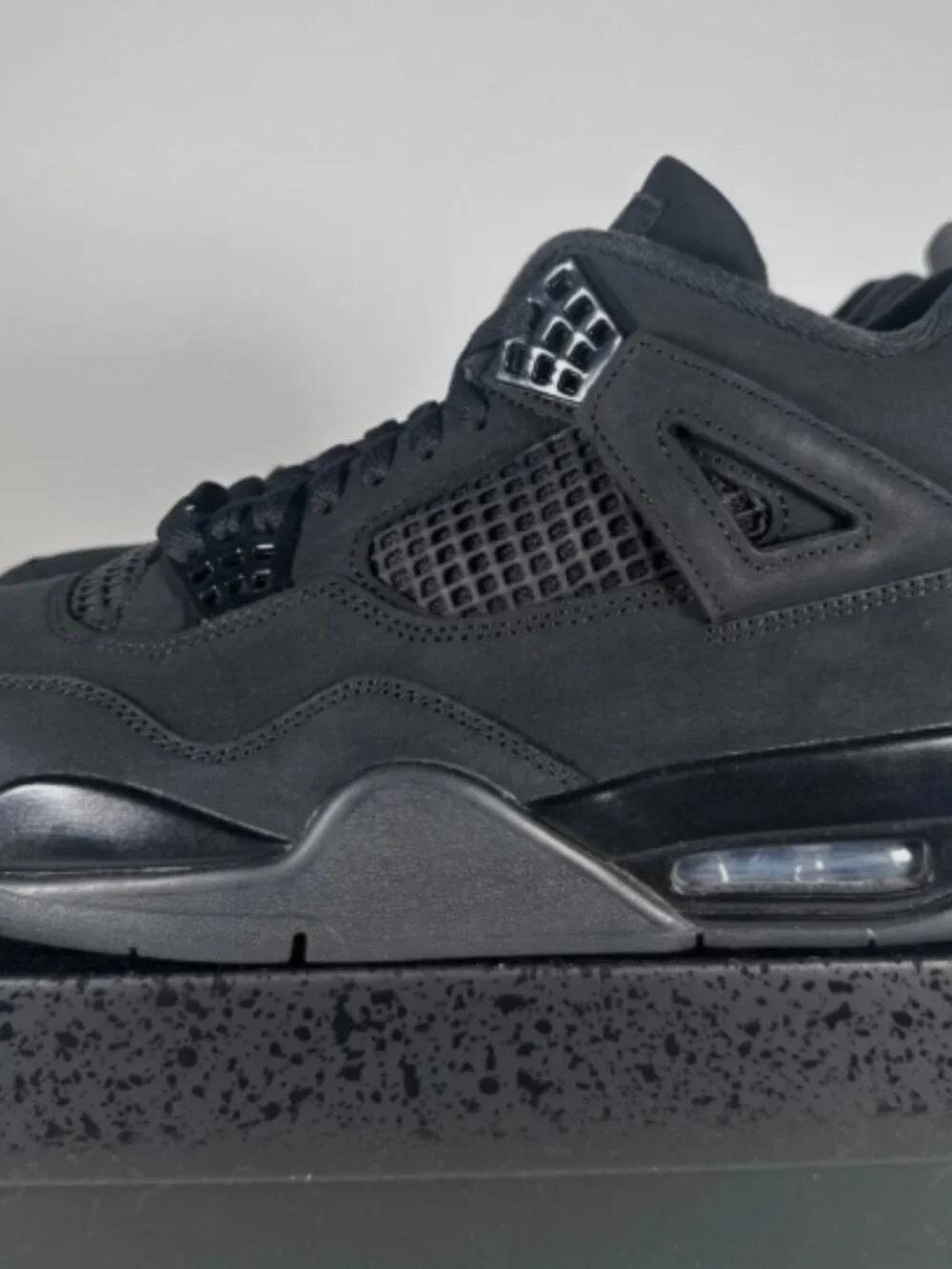 Air Jordan 4 Retro 2025 Black Cat